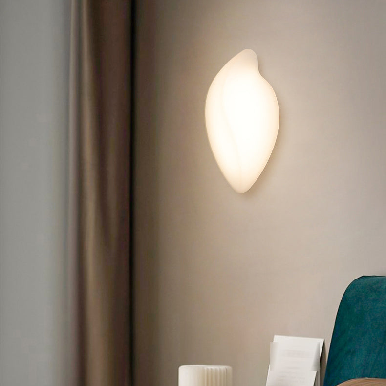 Single Modern White Wall Mounted Sconce Acrylic Wall Light for Bedroom