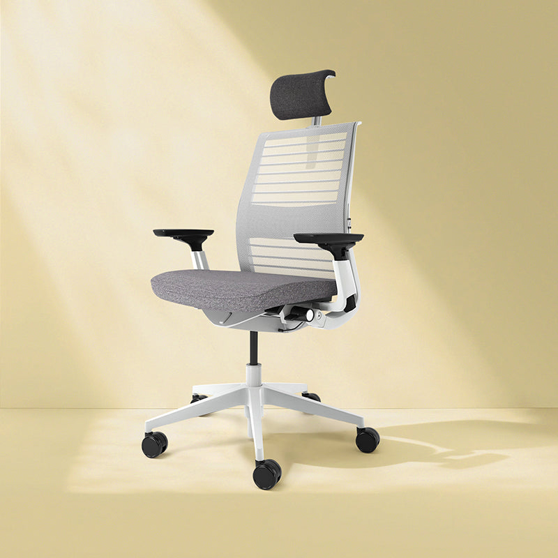 Modern Office Chair Adjustable Seat Height Swivel Chair with Wheels