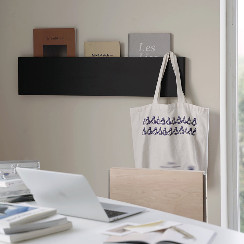 Wall Mounted Bookshelf Modern Style Metal Shelf Bookcase in Black