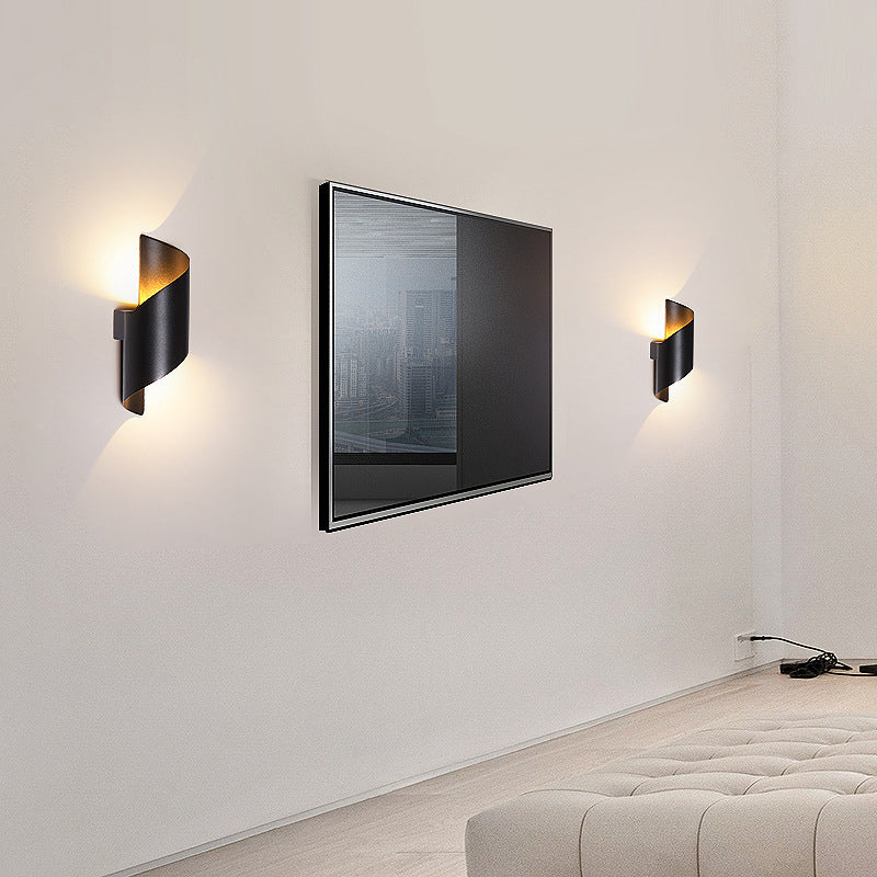 White/Black Modern Wall Mounted Sconce 1 Light Metallic Wall Light