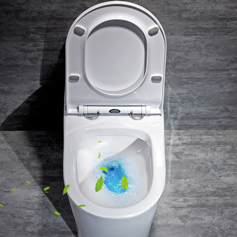Traditional Ceramic Flush Toilet All-In-One Toilet Bowl for Bathroom