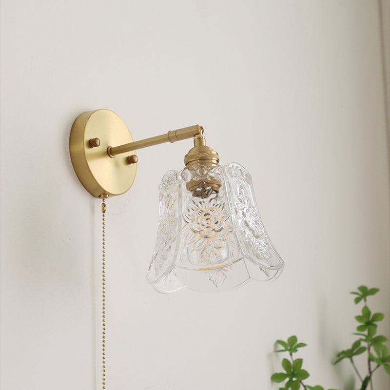 Flower Shape Wall Mount Lamp Modern Style Glass 1 Light Sconce Lamp in Clear