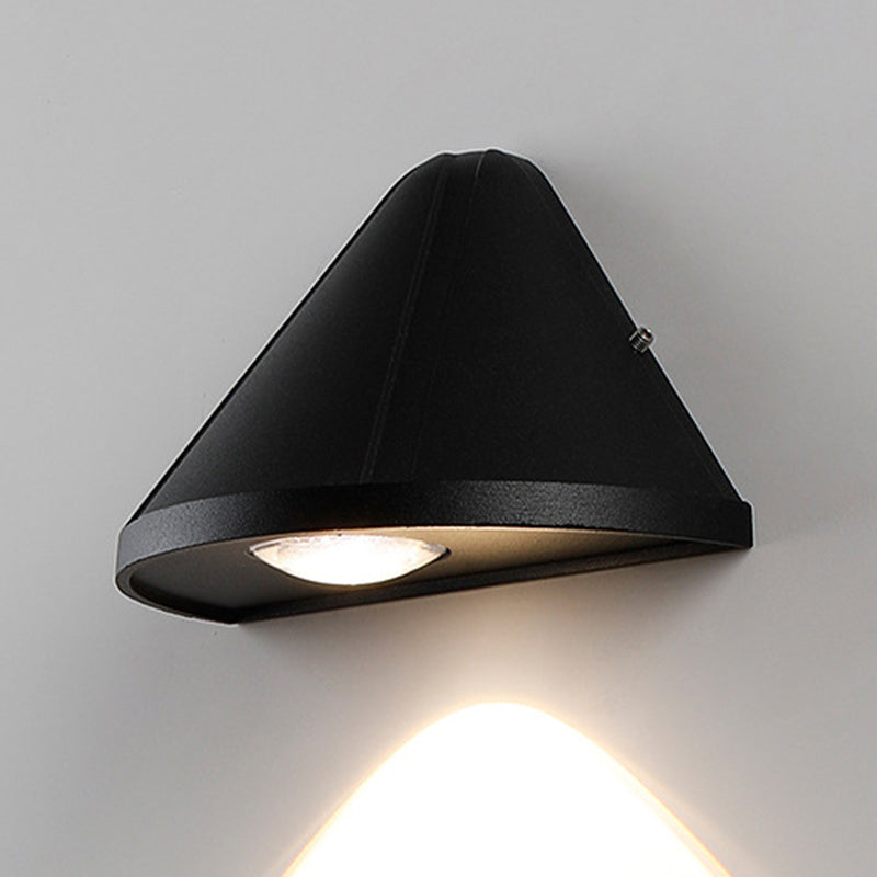 Cone Modern LED Wall Mount Aluminum Wall Light in Black / White