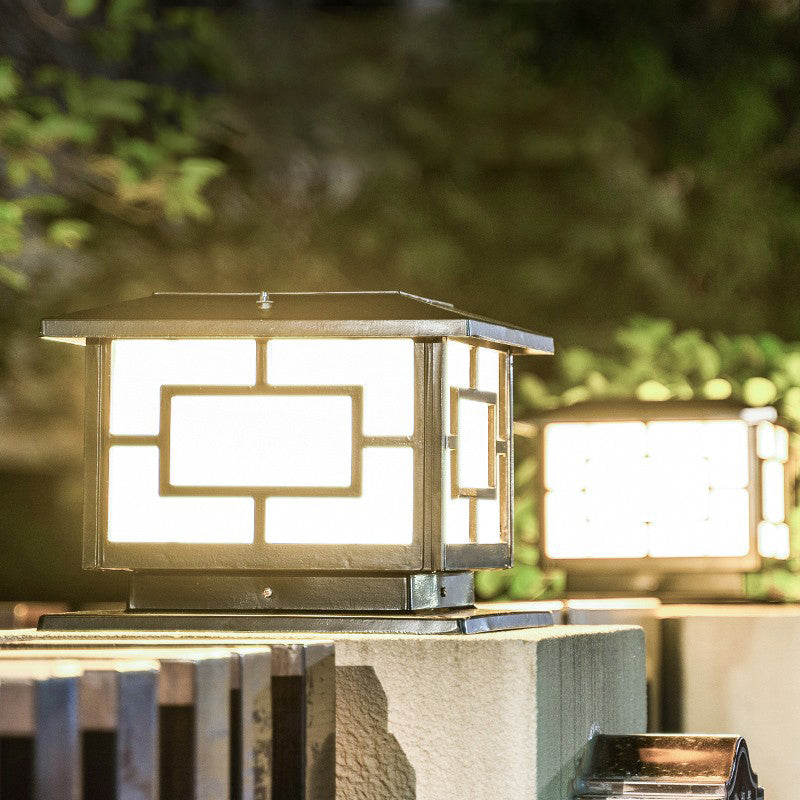 Modern LED Pillar Light Minimalist Solar Lighting Fixture for Garden