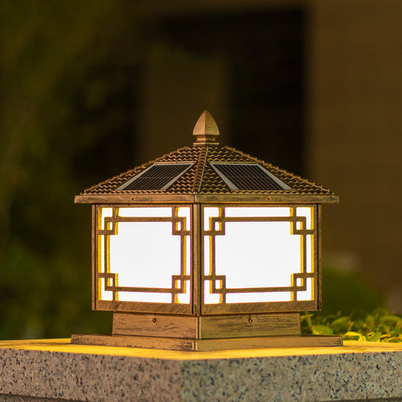 Contemporary LED Pillar Light Golden Solar Lighting Fixture for Garden