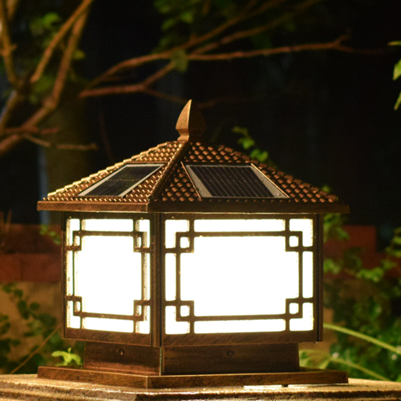 Contemporary LED Pillar Light Golden Solar Lighting Fixture for Garden