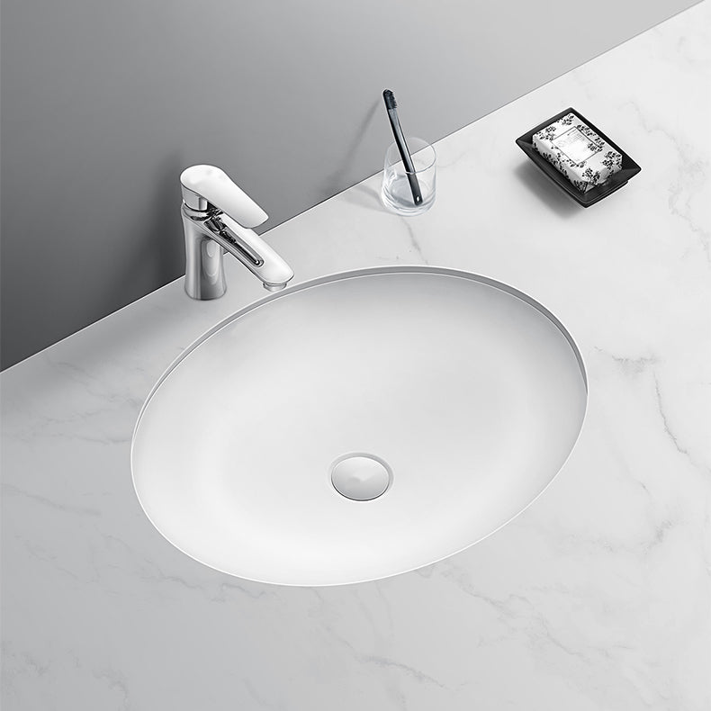 Oval Porcelain Vessel Sink Modern Bathroom Sink with Overflow(Not Including Faucet)
