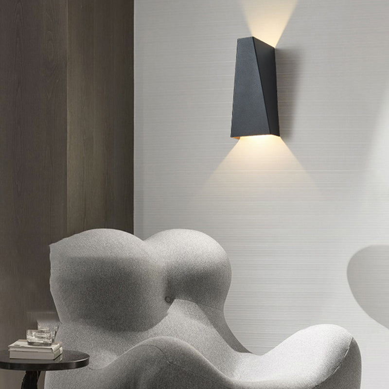 Geometric Shape Wall Lamp Modern Style Metal 2 Lights Wall Light in Black/White