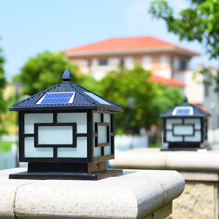 Modern Pillar Light Simple LED Solar Lighting Fixture for Garden