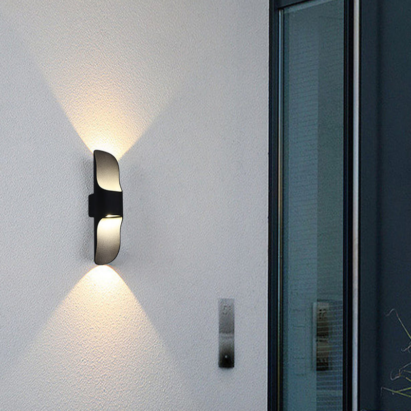 Single Black Modernism Wall Mounted Sconce Metallic Wall Light