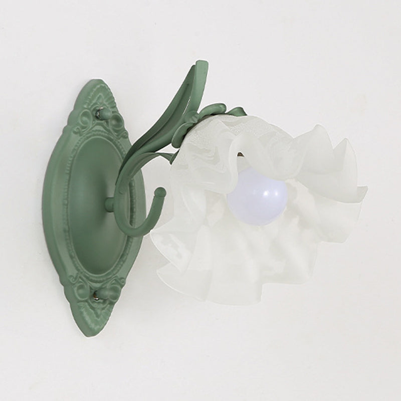 Flower Shape Glass Wall Lighting Modern Style 1 Light Wall Mounted Light in Green
