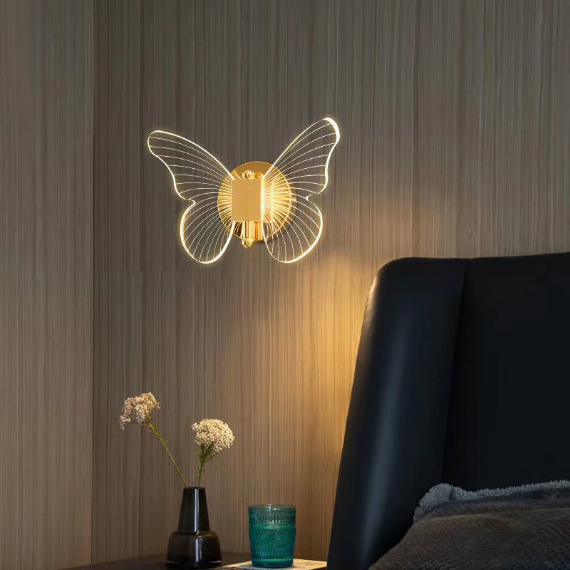 Contemporary LED Wall Lighting Acrylic Wall Mounted Fixture in Gold & Clear