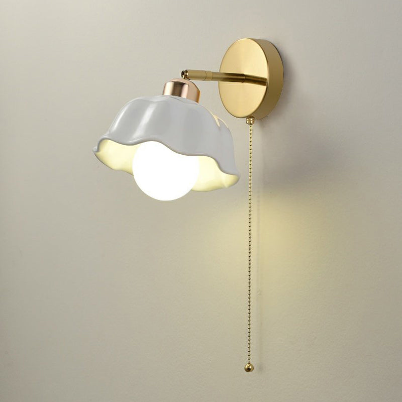 Nordic Style Iron Wall Light Dome Shape Adjustable Wall Lamp for Bedroom