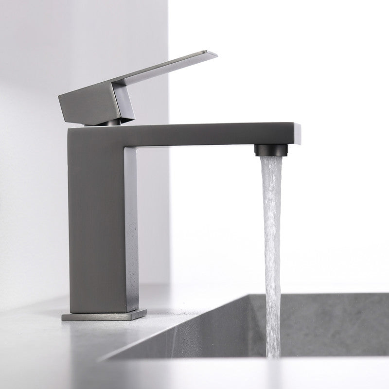 Glam Style Deck Mounted Roman Tub Faucet Low Arc Stainless Steel Roman Tub Faucet Set