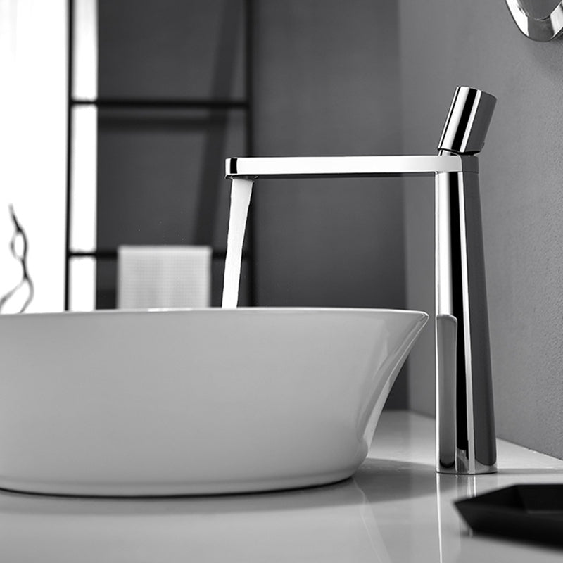 Knob Handle Square Sink Faucet Brass Bathroom Sink Faucet with 1 Hole