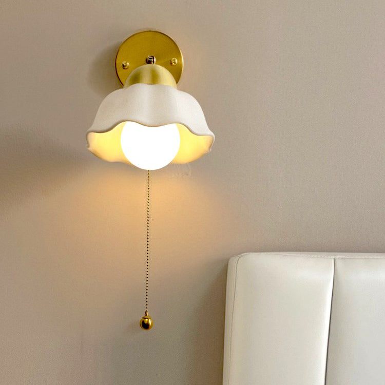 Nordic Style Wall Light Dome Shape Wall Lamp with Ceramic Shade for Bedroom