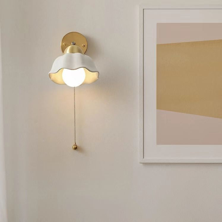 Nordic Style Wall Light Dome Shape Wall Lamp with Ceramic Shade for Bedroom