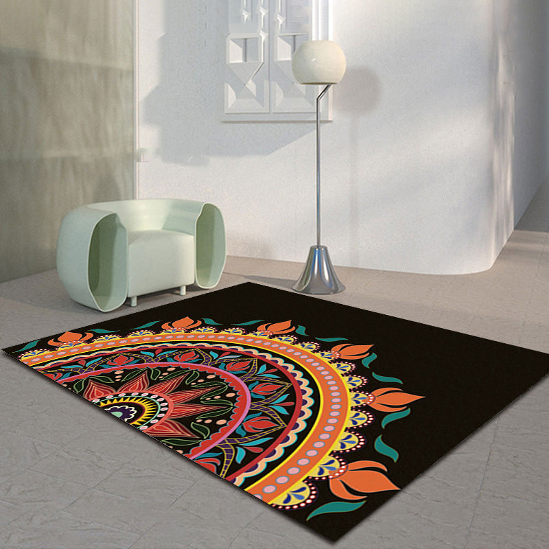 Black Modern Rug Polyester Graphic Indoor Rug Tear Resistant Rug for Living Room