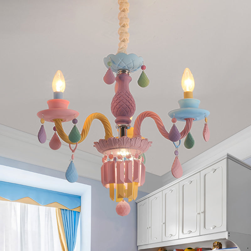 Chandelier de bougie pour enfants Crystal Crystal 3/5/6 Bulb Girls Chambre Pendante Éclairage en rose avec un bras incurvé