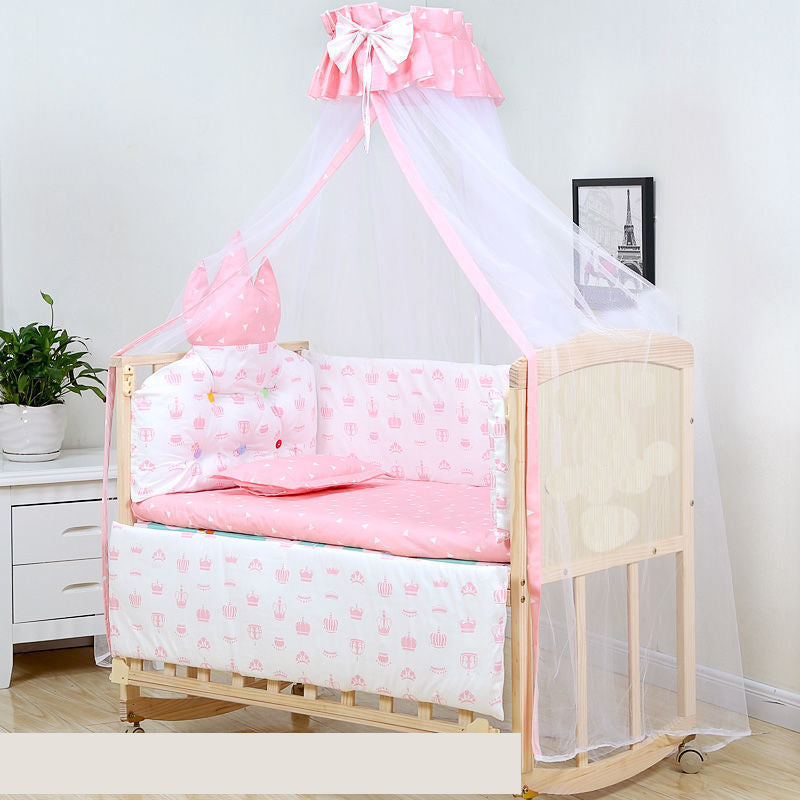 Wood Scandinavian Baby Crib with Guardrail Nursery Crib with Wheels