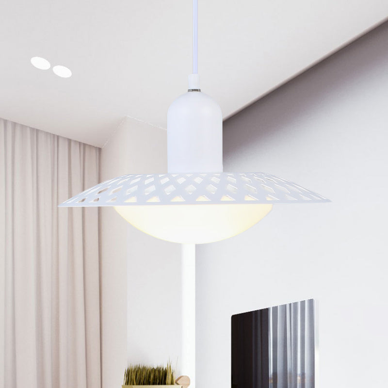 Finition blanche creux Dosa pendentif moderne 1 lampe plafond en métal de tête avec une nuance en acrylique dôme, 12 "/ 16" W