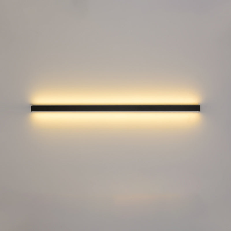 Linear Shape Metal Wall Lighting Modern Style 1-Light Wall Mounted Light in Black