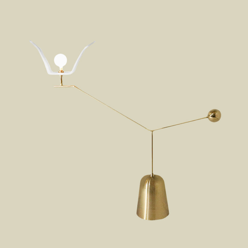 Lampada da tavolo lineare ad angolo metallico Lampada da comodino modernista a LED con finitura dorata per casa da tè