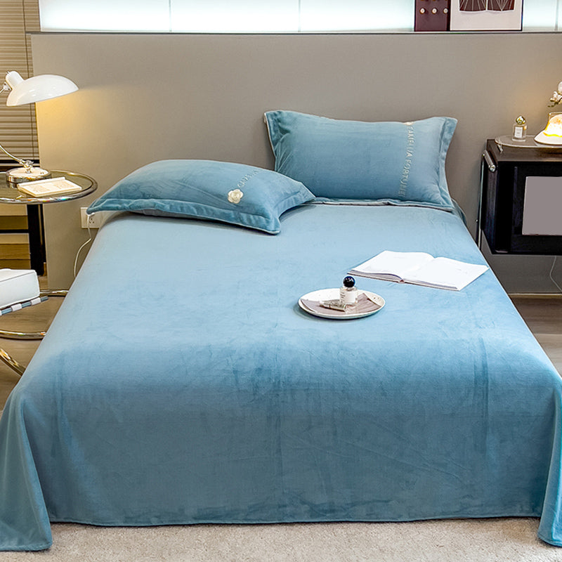 Solid Color Bed Sheet Set Breathable Polyester Bed Sheet Set