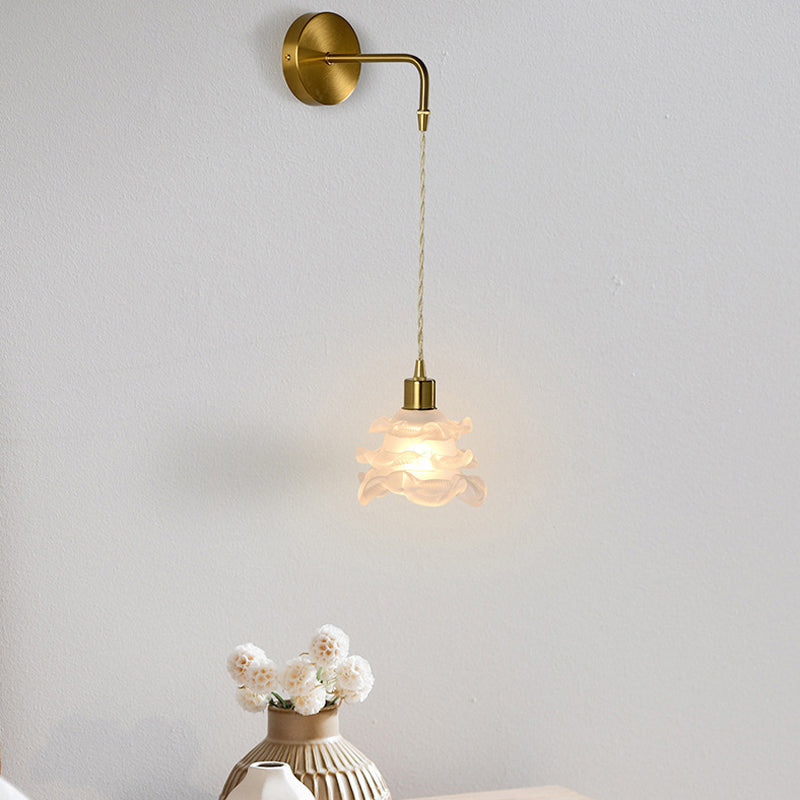 Flower Shape Glass Wall Lighting Modern Style 1-Light Wall Mounted Light in Gold