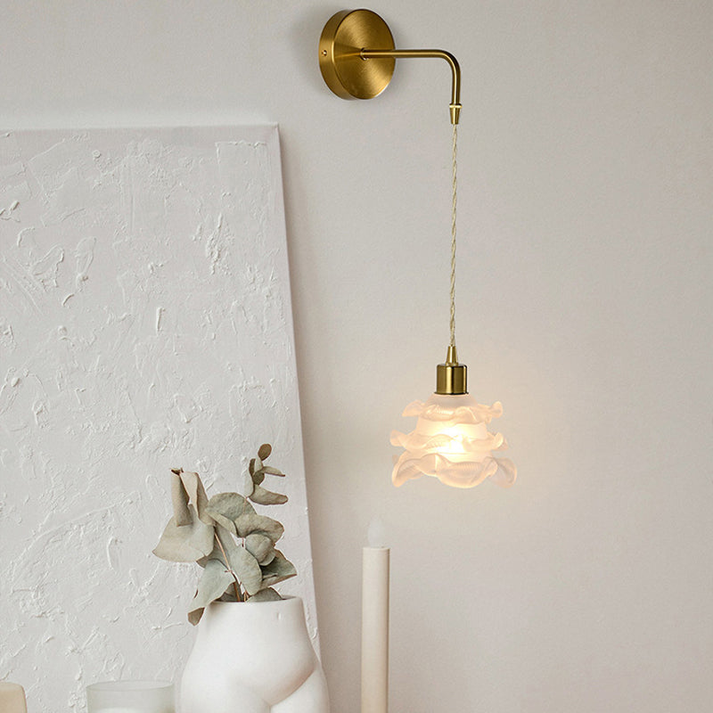 Flower Shape Glass Wall Lighting Modern Style 1-Light Wall Mounted Light in Gold