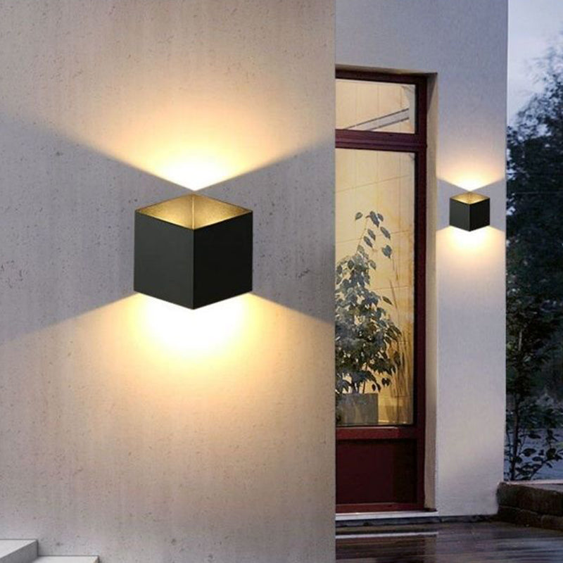 Geometric Shape Wall Lamp Modern Style Metal 2 Lights Wall Lights in White/Black