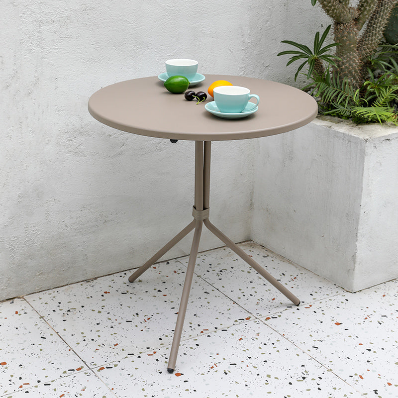 Industrial Style Outdoor Table Metal Dining Table with Metal Base