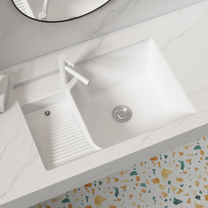 Modern Centerset Faucet Single Hole Lever Handles Centerset Bathroom Sink Faucet