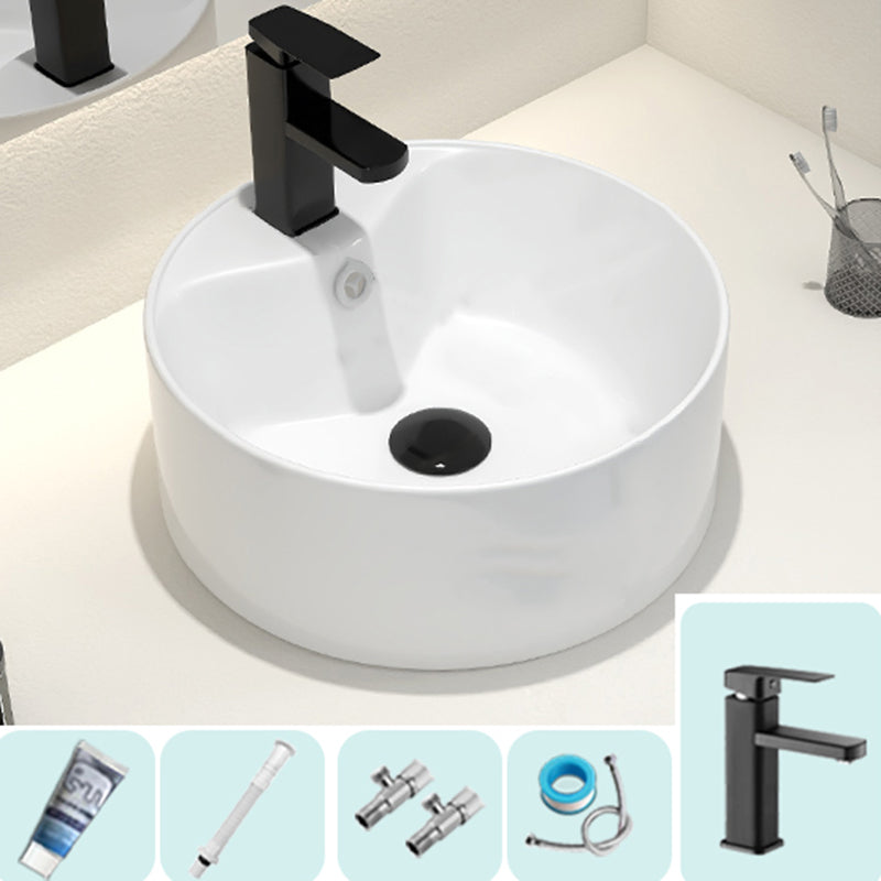 Round Vessel Bathroom Sink Vitreous China Vessel Lavatory Sink