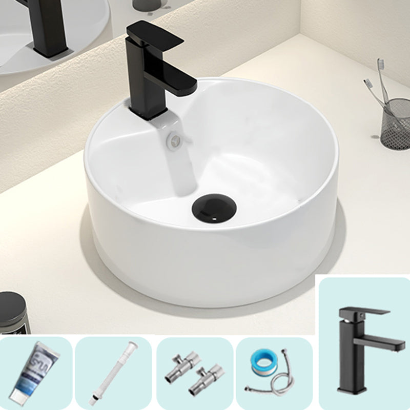 Round Vessel Bathroom Sink Vitreous China Vessel Lavatory Sink