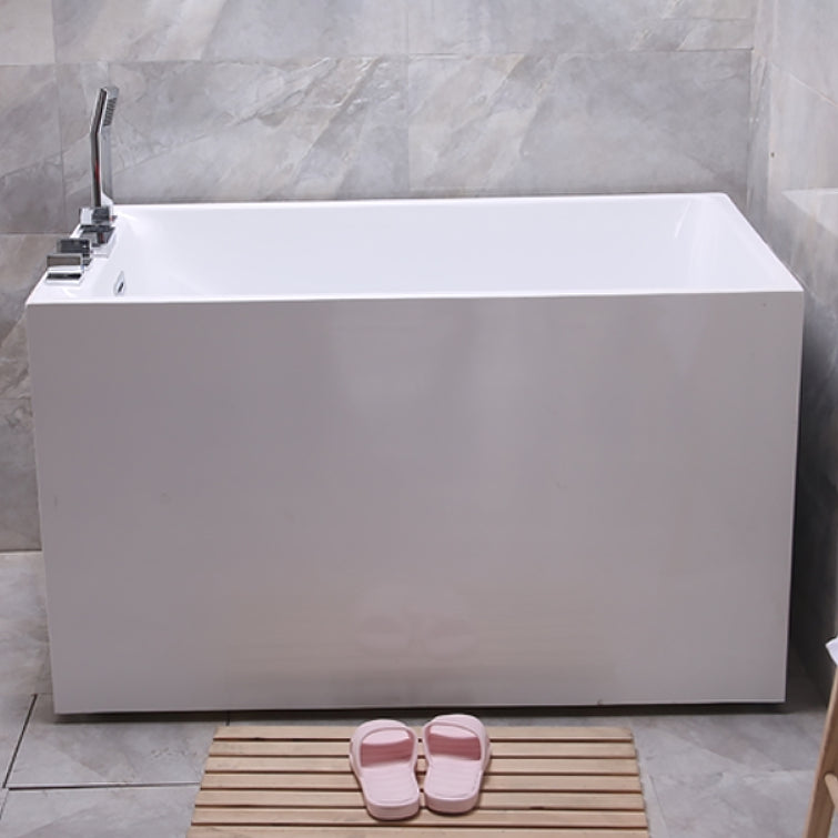 White Modern Bathtub Freestanding Acrylic Soaking Rectangular Bath