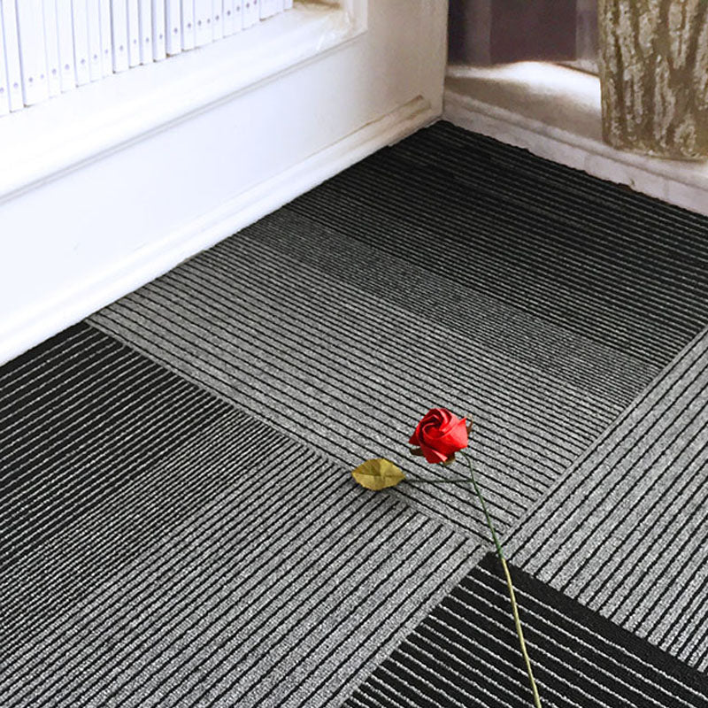 Modern Carpet Tiles Self Adhesive Level Loop Stain Resistant Carpet Tile