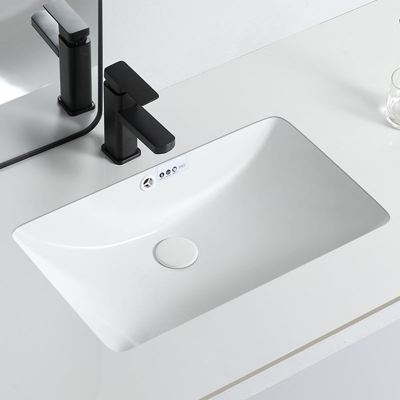 Traditional Undermount Bathroom Sink Porcelain with Overflow and Drain Assembly Basin Sink