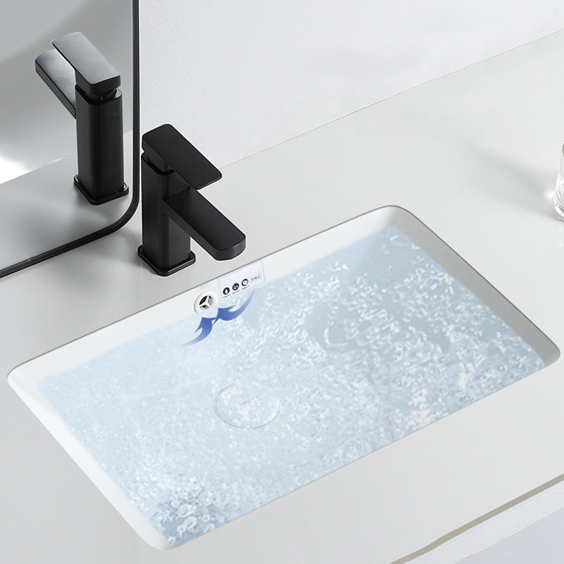 Traditional Undermount Bathroom Sink Porcelain with Overflow and Drain Assembly Basin Sink