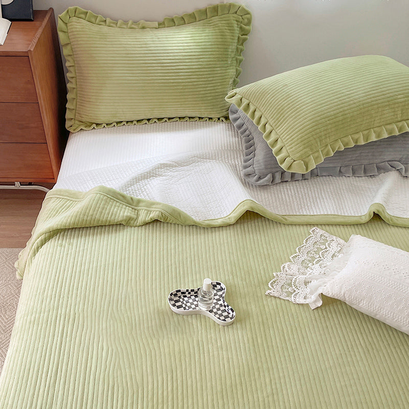 Solid Color Bed Sheet Set Polyester Breathable Bed Sheet Set