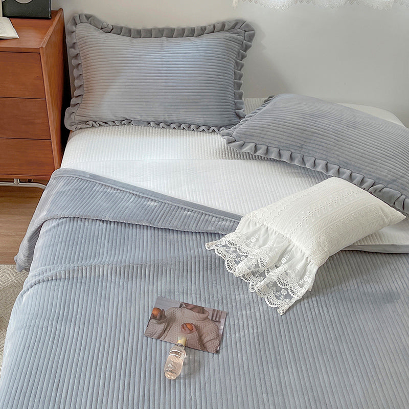 Solid Color Bed Sheet Set Polyester Breathable Bed Sheet Set