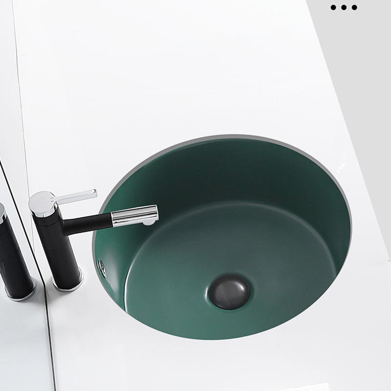 Porcelain Bathroom Sink Round Vessel Lavatory Sink with Pop-Up Drain