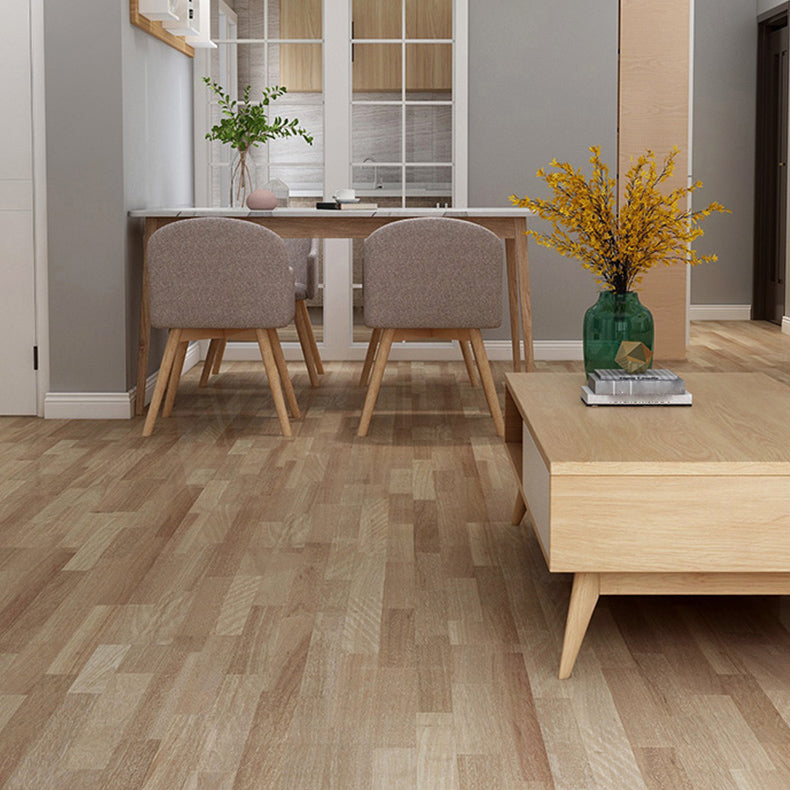 Traditional 15mm Thickness Laminate Plank Flooring Mildew Resistant Click-Lock Laminate