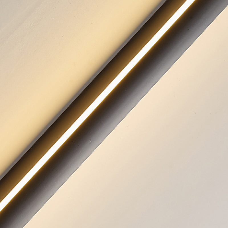 Linear Wall Light Fixture Contemporary Metal 1 Light Wall Sconce in Black