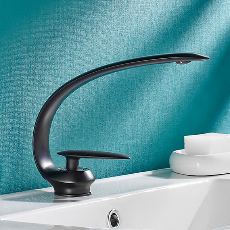 Luxury Single Handle Sink Faucet Brass Bathroom Gooseneck Faucet