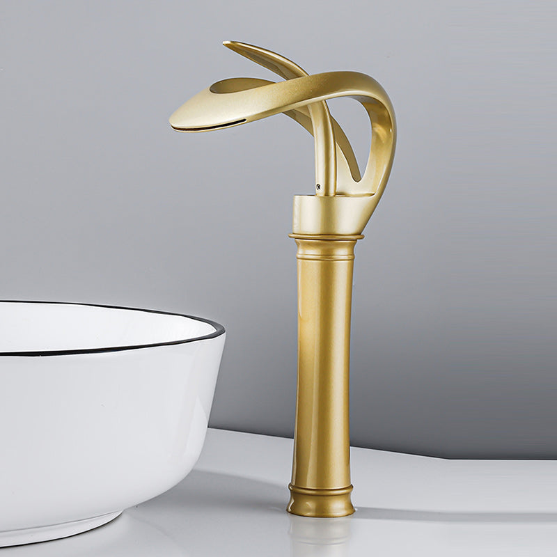 Luxury Single Handle Sink Faucet Brass Bathroom Novel Shape Faucet