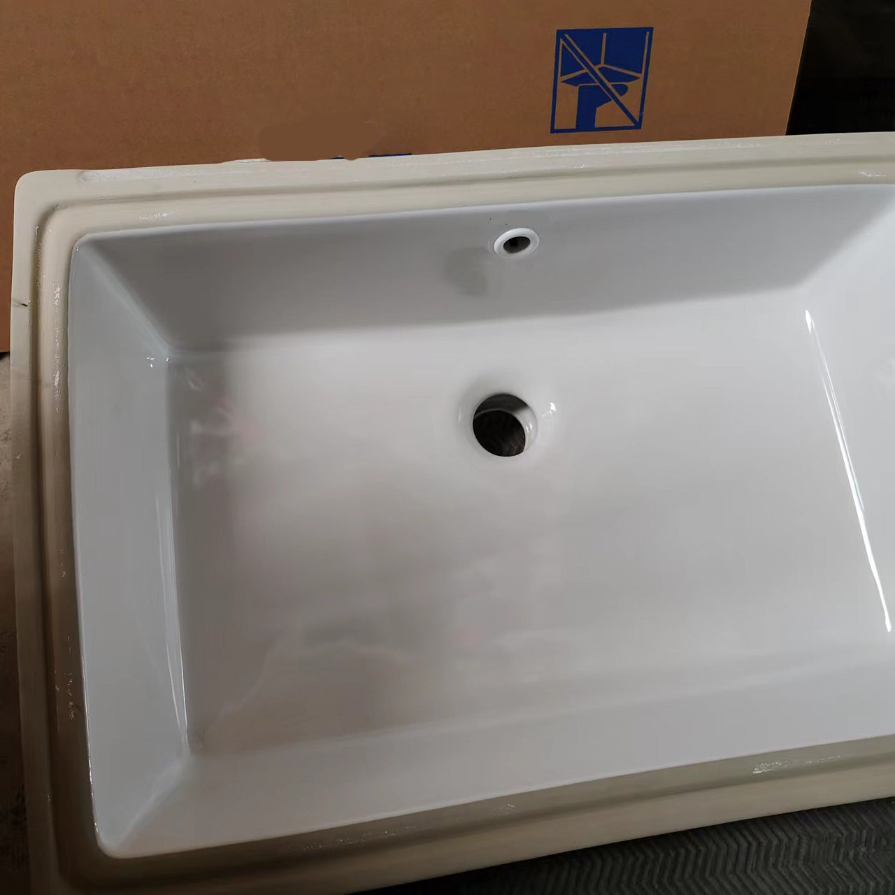 Traditional Undermount Bathroom Sink Porcelain with Overflow Basin Sink(Without Faucet)