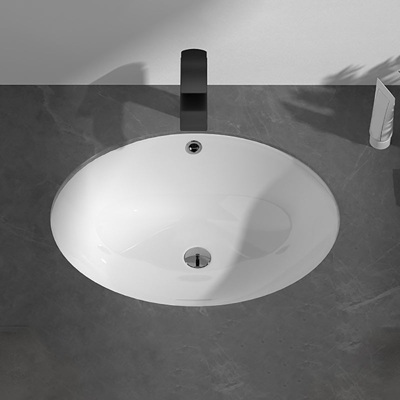 Modern Style Bathroom Sink Overflow Hole Design Undermount Ceramic Bathroom Sink