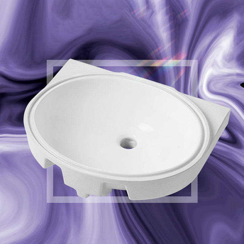 Modern Style Bathroom Sink Oval-shape Ceramic Bathroom Sink in White