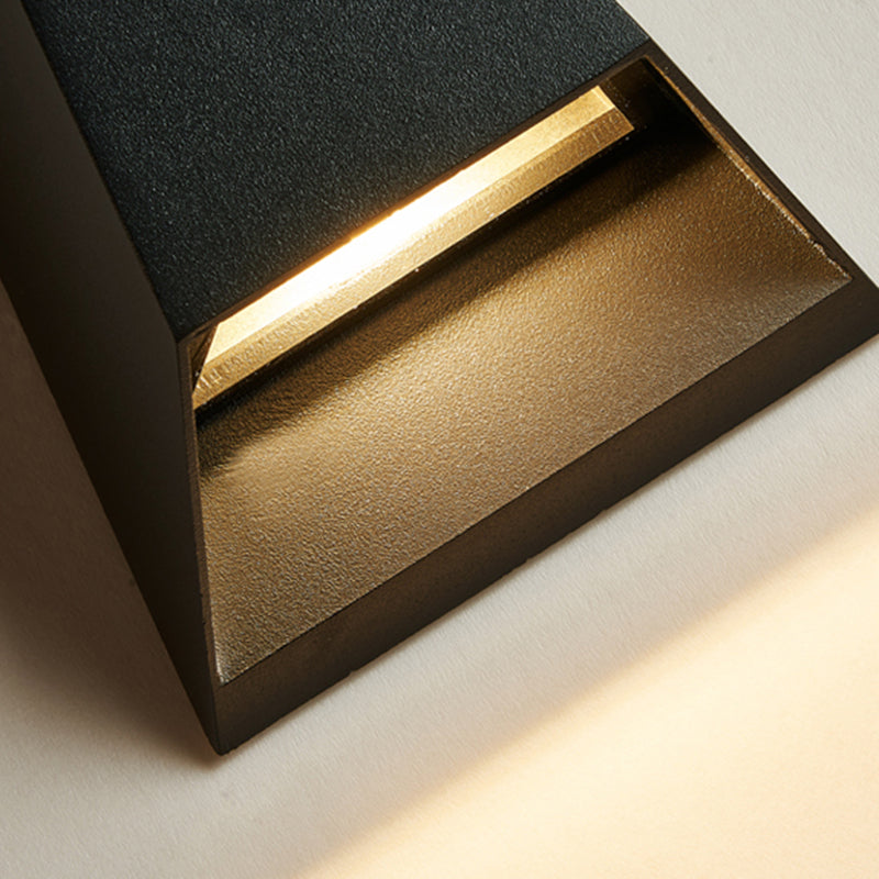 LED Modern Metal Wall Sconce Geometric Shape Wall Light with Glass Shade for Courtyard